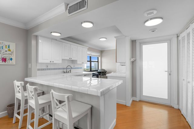 1401 N Riverside Drive 1007, Pompano Beach, FL 33062