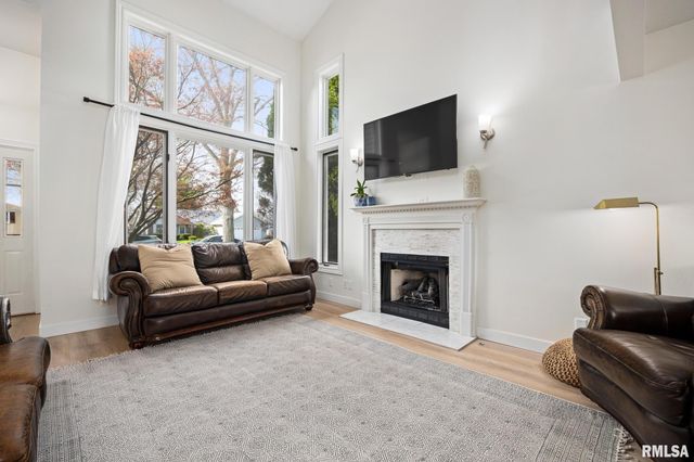 9515 W LITTLEFIELD Drive, Mapleton, IL 61547