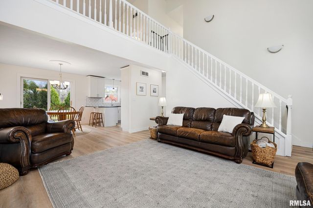 9515 W LITTLEFIELD Drive, Mapleton, IL 61547