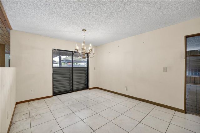 4240 NW 74th Avenue, Lauderhill, FL 33319