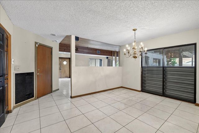 4240 NW 74th Avenue, Lauderhill, FL 33319