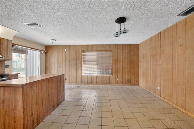 4240 NW 74th Avenue, Lauderhill, FL 33319