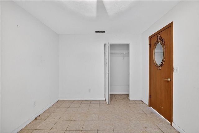 4240 NW 74th Avenue, Lauderhill, FL 33319