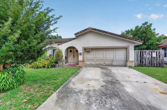 4240 NW 74th Avenue, Lauderhill, FL 33319