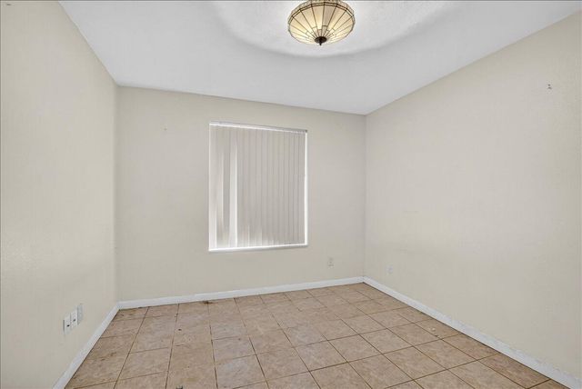 4240 NW 74th Avenue, Lauderhill, FL 33319