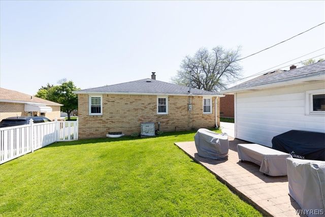 28 Parkview, Cheektowaga, NY 14225