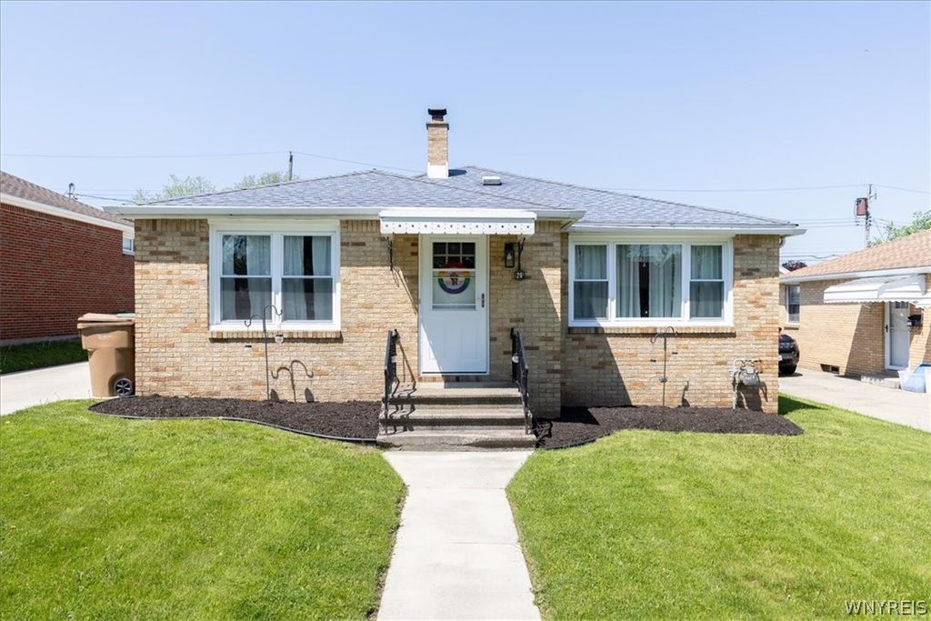 28 Parkview, Cheektowaga, NY 14225