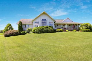 392 27th Street, New Auburn, WI 54757