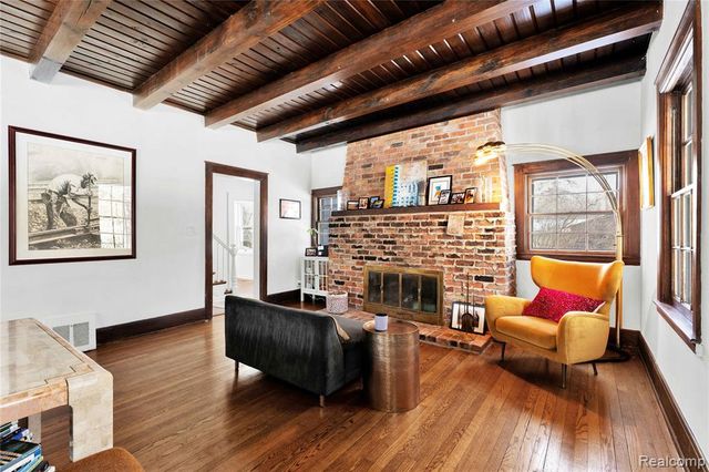 650 Wattles Road, Bloomfield Hills, MI 48304