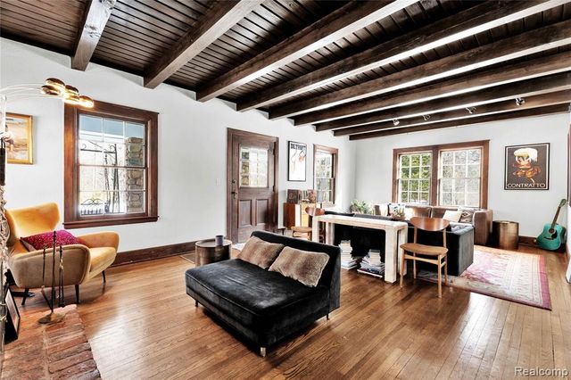 650 Wattles Road, Bloomfield Hills, MI 48304