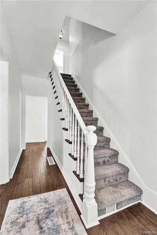 650 Wattles Road, Bloomfield Hills, MI 48304