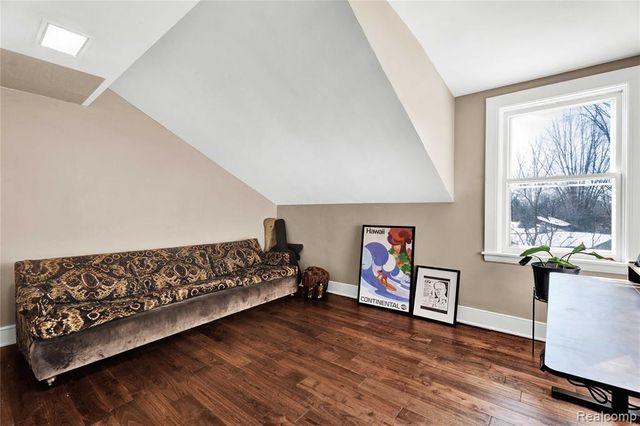 650 Wattles Road, Bloomfield Hills, MI 48304