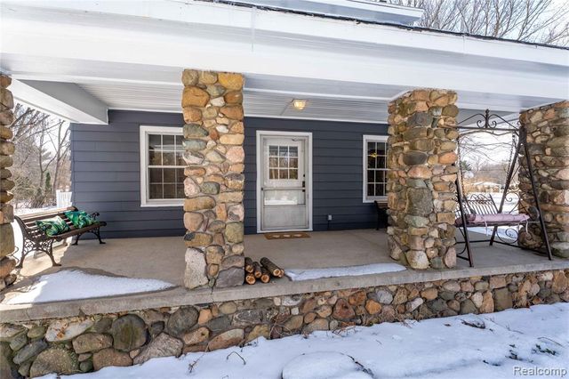 650 Wattles Road, Bloomfield Hills, MI 48304