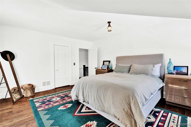 650 Wattles Road, Bloomfield Hills, MI 48304