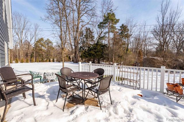 650 Wattles Road, Bloomfield Hills, MI 48304