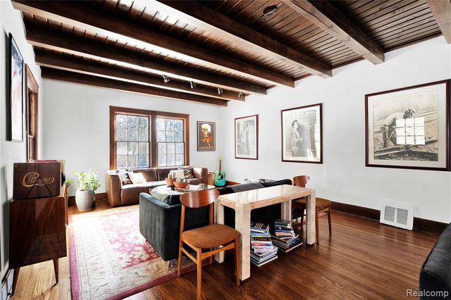 650 Wattles Road, Bloomfield Hills, MI 48304