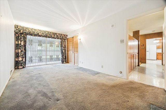 5119 Beechnut Street, Houston, TX 77096