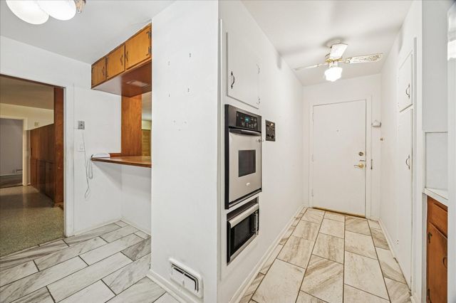 5119 Beechnut Street, Houston, TX 77096