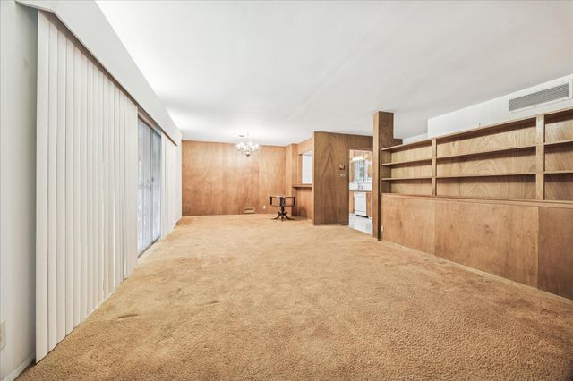 5119 Beechnut Street, Houston, TX 77096