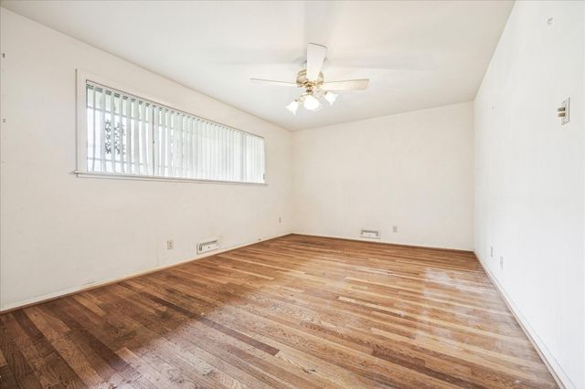 5119 Beechnut Street, Houston, TX 77096