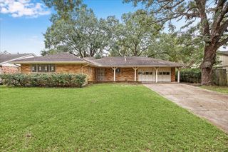 5119 Beechnut Street, Houston, TX 77096