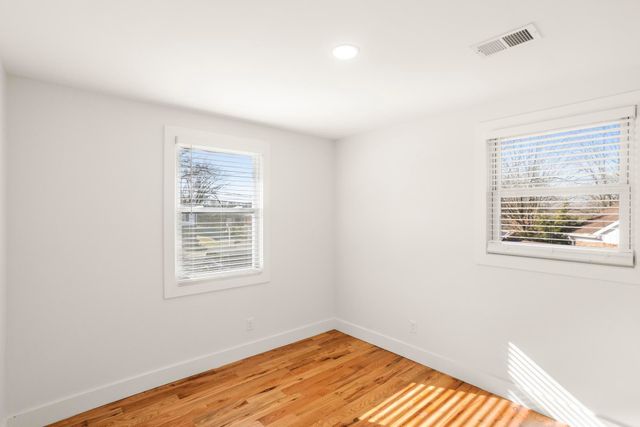 312 Paragon Mills Rd, Nashville, TN 37211