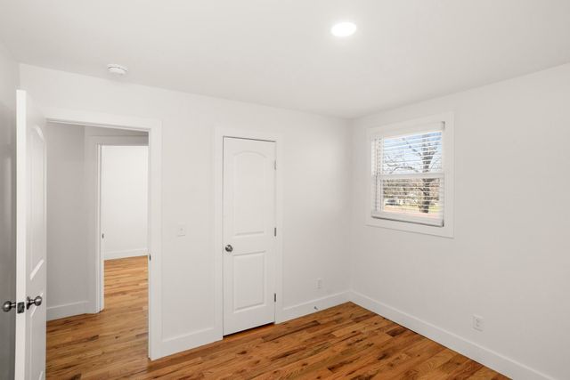 312 Paragon Mills Rd, Nashville, TN 37211