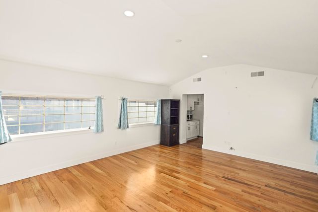 312 Paragon Mills Rd, Nashville, TN 37211