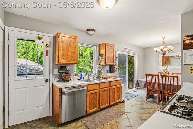 9790 Norman Road, Clarkston, MI 48348