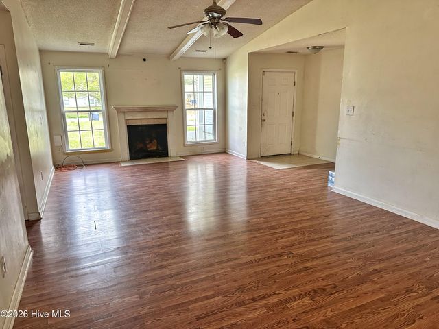 1003 Brynn Marr Road, Jacksonville, NC 28546