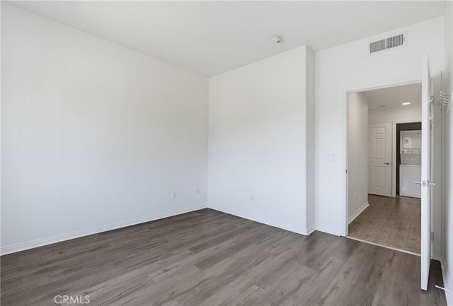 9610 Zelzah Avenue 203, Los Angeles, CA 91325