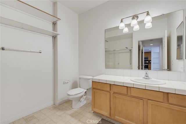 9610 Zelzah Avenue 203, Los Angeles, CA 91325