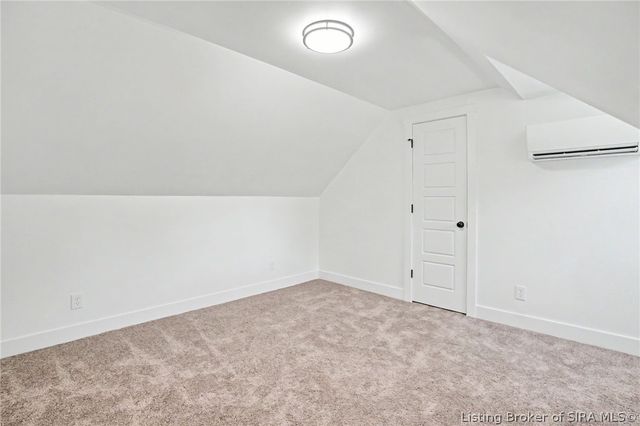 2002 Beckin Drive, Floyds Knobs, IN 47119