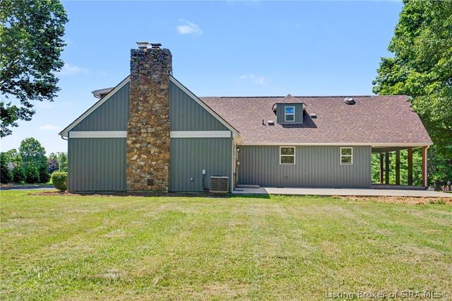 2002 Beckin Drive, Floyds Knobs, IN 47119