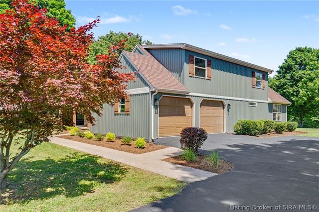 2002 Beckin Drive, Floyds Knobs, IN 47119