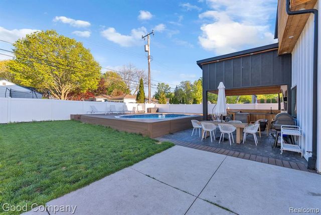 3813 Linwood Avenue, Royal Oak, MI 48073