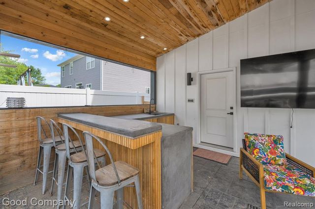 3813 Linwood Avenue, Royal Oak, MI 48073