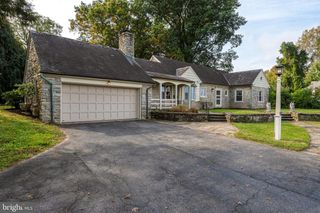 1742 OLD PHILADELPHIA PIKE, Lancaster, PA 17602