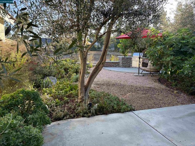 10558 Rancho Carmel Dr, San Diego, CA 92128