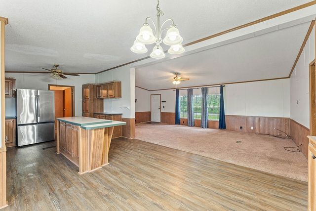 1225 SW Dallas Street, Gravette, AR 72736