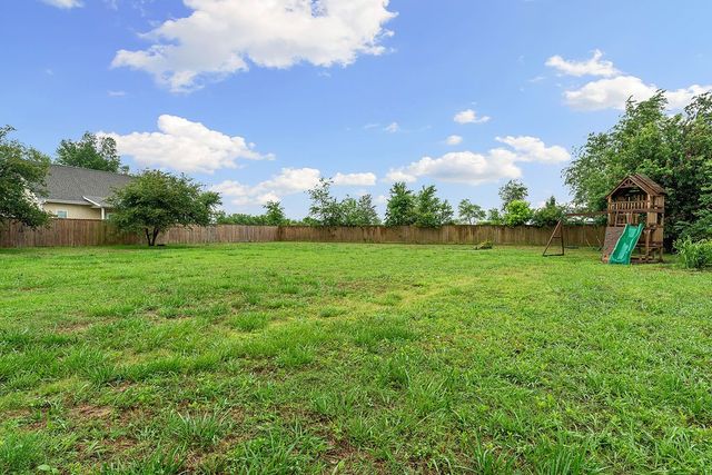 1225 SW Dallas Street, Gravette, AR 72736