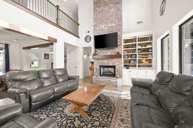 10118 La Hwy 421, St Francisville, LA 70775