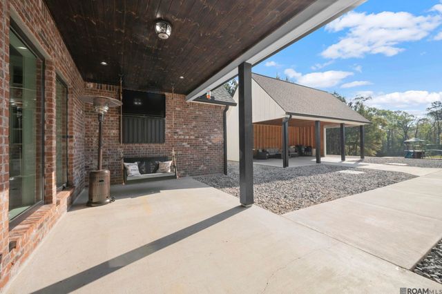 10118 La Hwy 421, St Francisville, LA 70775