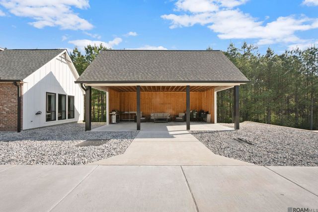 10118 La Hwy 421, St Francisville, LA 70775