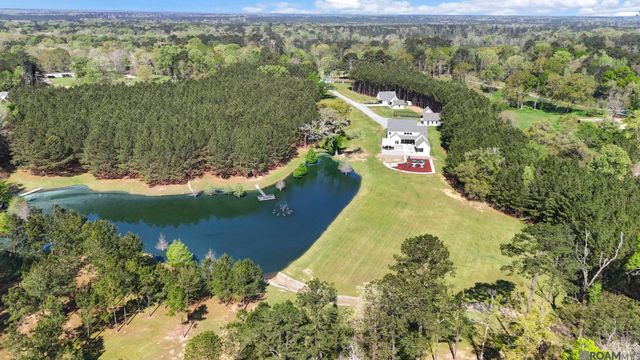 10118 La Hwy 421, St Francisville, LA 70775