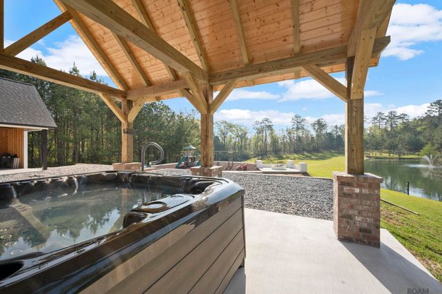 10118 La Hwy 421, St Francisville, LA 70775