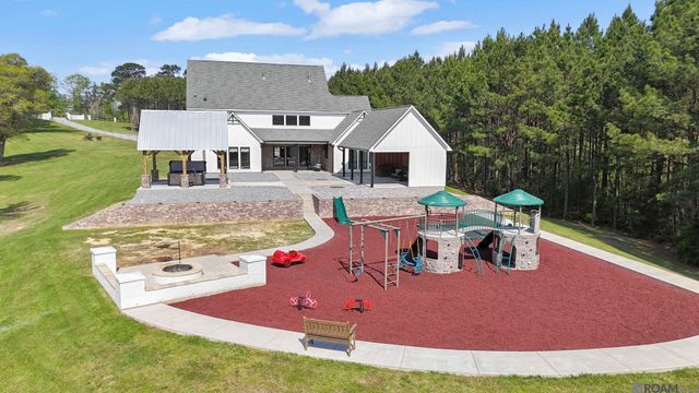 10118 La Hwy 421, St Francisville, LA 70775