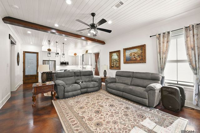 10118 La Hwy 421, St Francisville, LA 70775