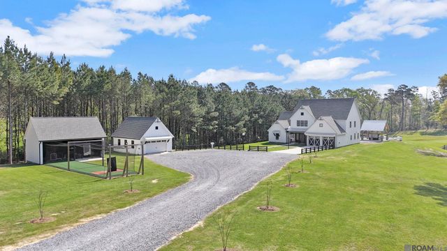 10118 La Hwy 421, St Francisville, LA 70775