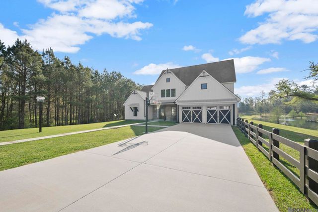 10118 La Hwy 421, St Francisville, LA 70775